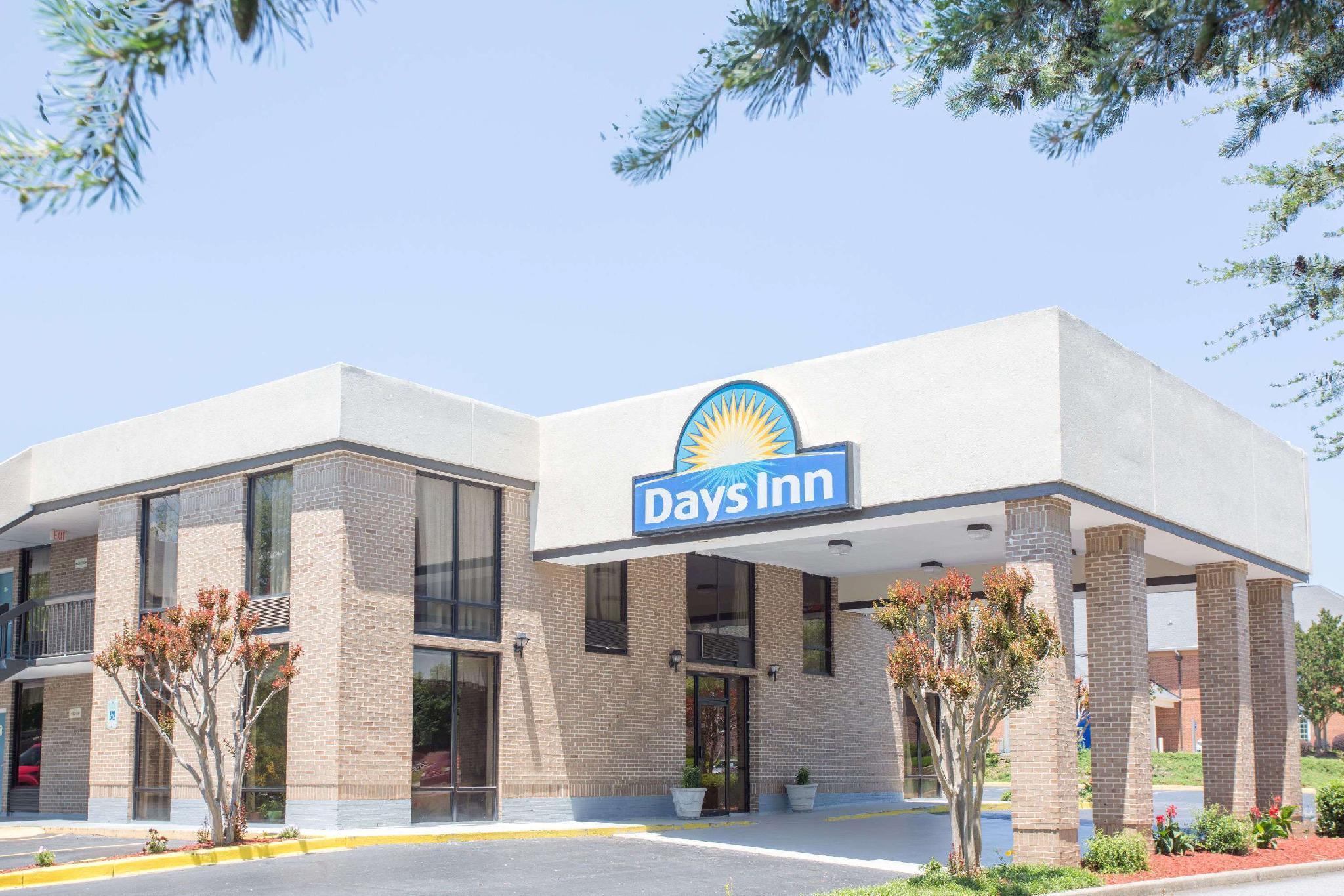 Days Inn By Wyndham Easley West Of Greenville/Clemson Area Buitenkant foto