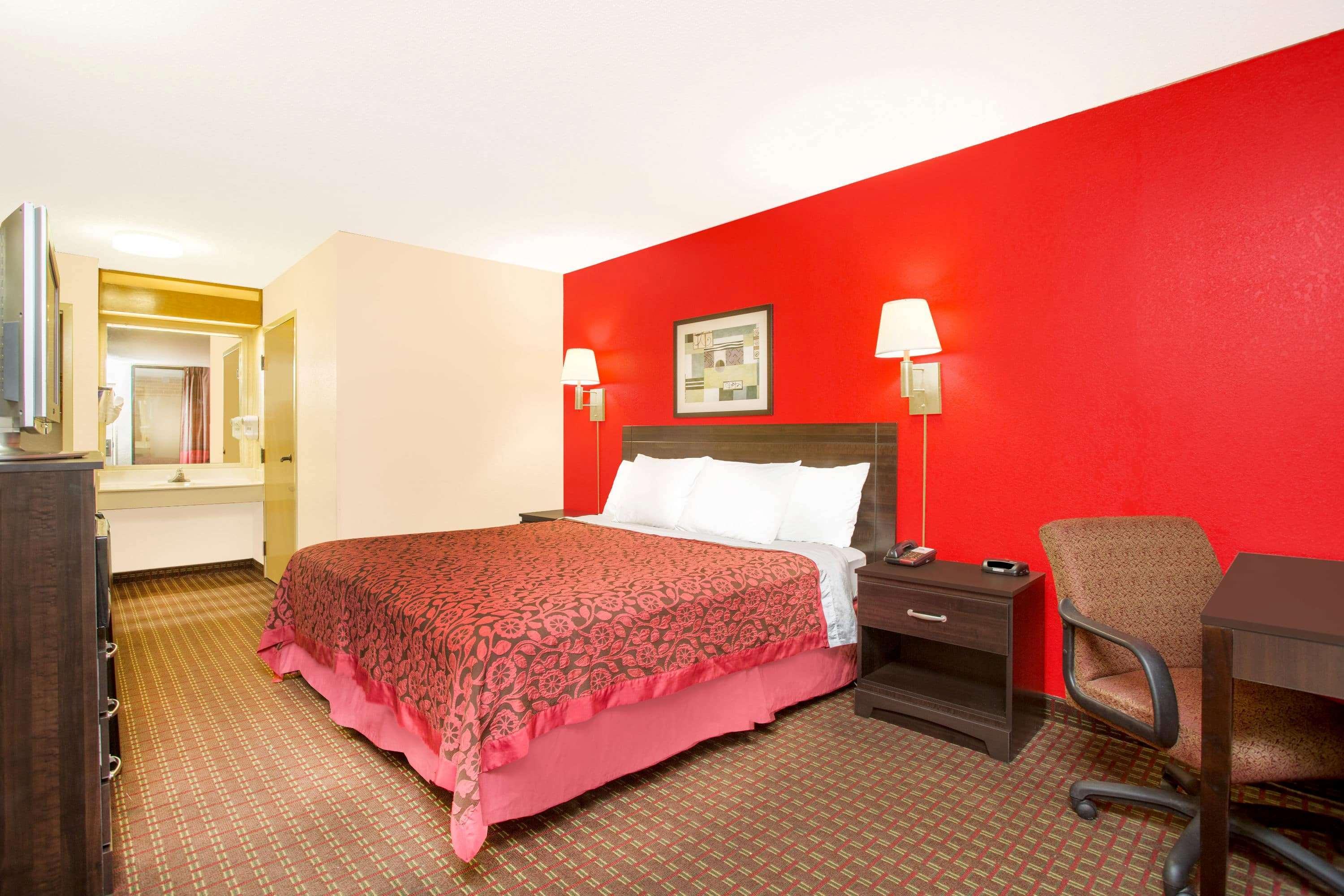 Days Inn By Wyndham Easley West Of Greenville/Clemson Area Buitenkant foto