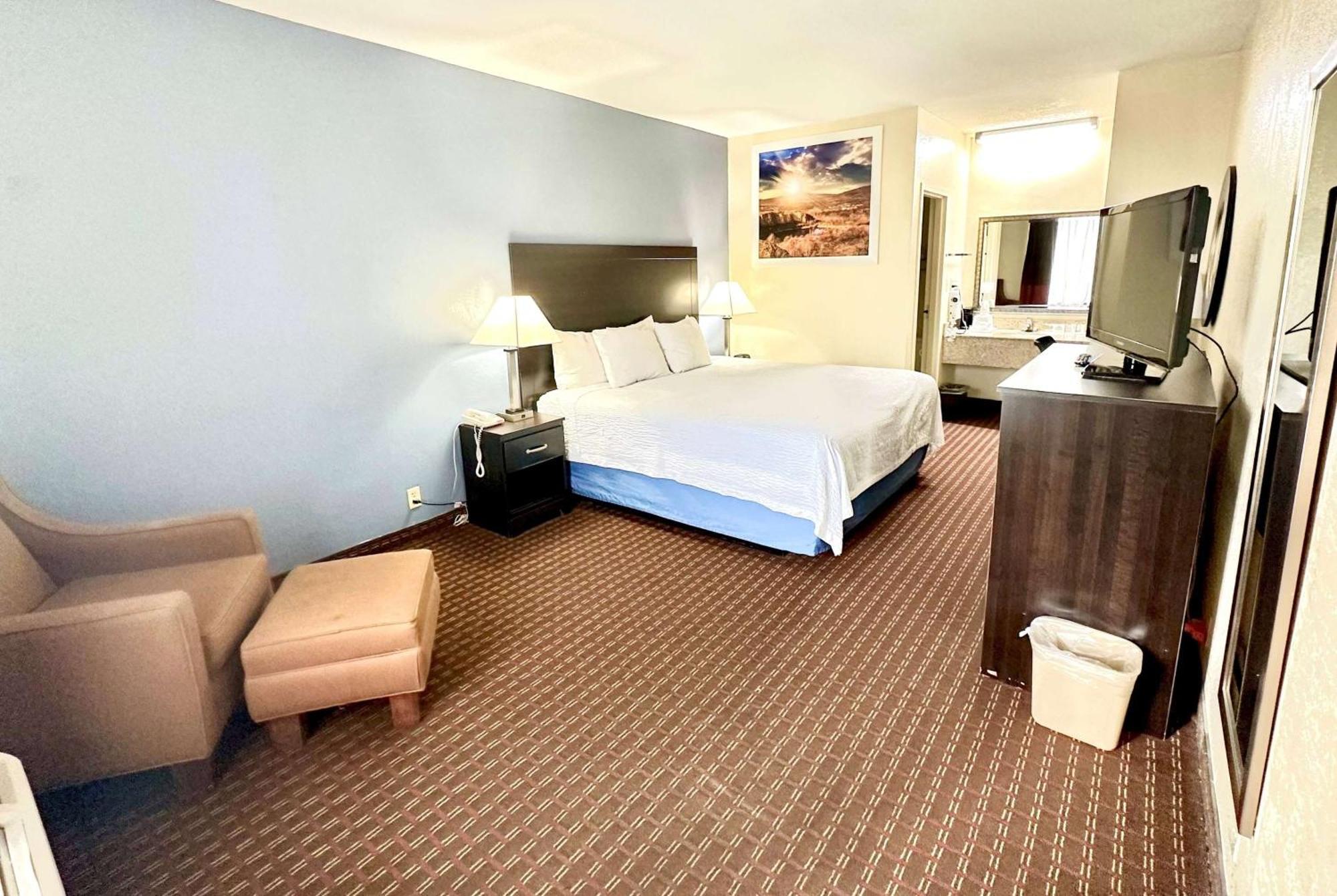 Days Inn By Wyndham Easley West Of Greenville/Clemson Area Buitenkant foto